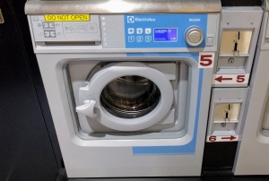 マルタのコインランドリー洗濯機例
