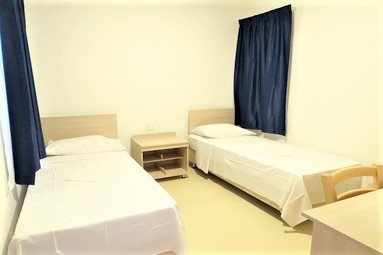 マルタ留学人気語学学校ClubClassのSt Andrew's Suite1ベッドルームアパートメントのベッドルーム例