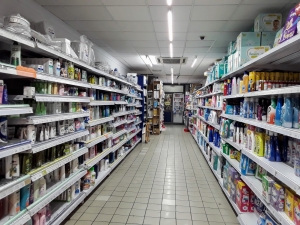 マルタ留学-コロナウィルスによる自粛ムード中のスーパーマーケット内の様子（ヘアケア＆スキンケア＆洗剤コーナー）
