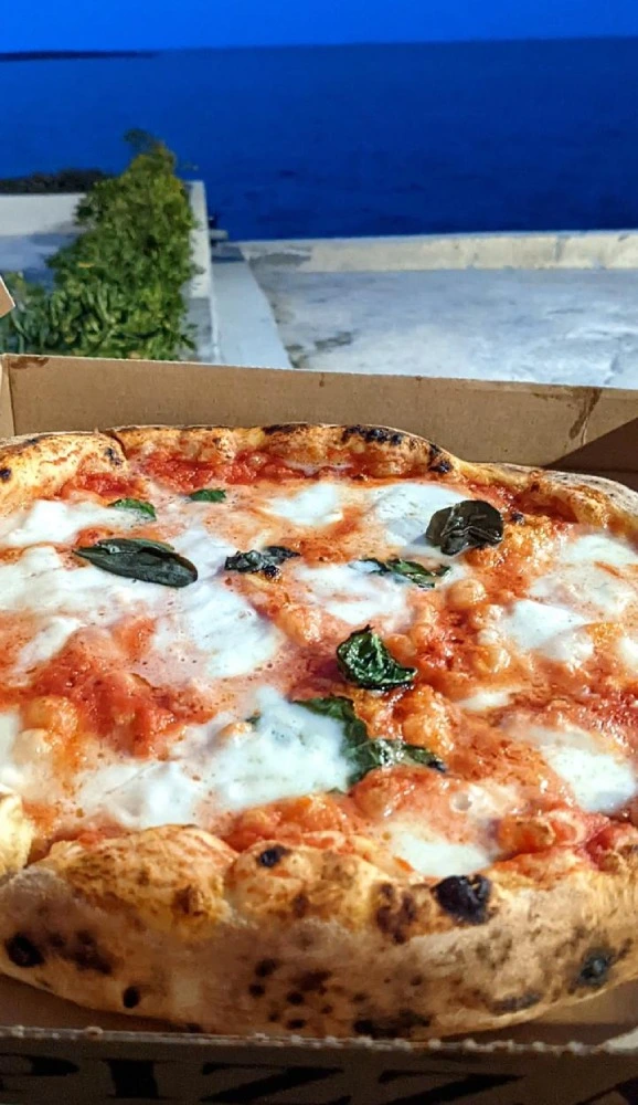 マルタの食事（外食）のピザ
